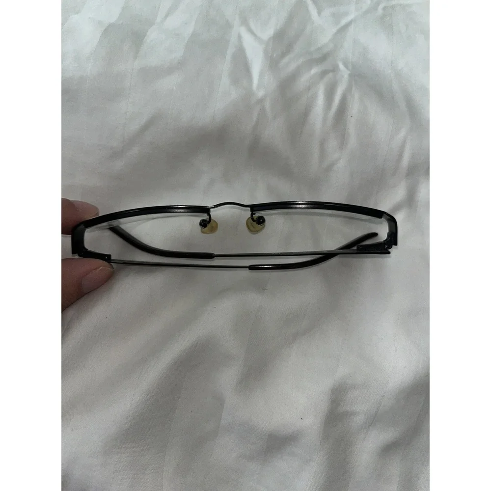 Bourgeois small scratches
